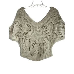 XXI. Women Sweater Sz Medium Cropped Cable Knit Cozy Cream Soft NICE!